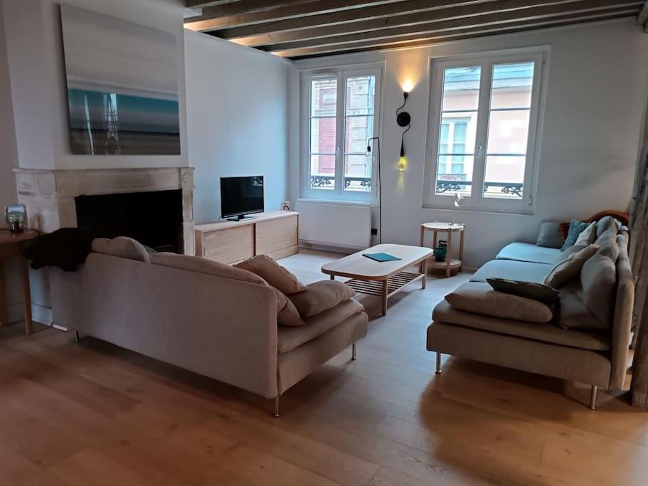 Triplex Hypercentre Avec Parking *