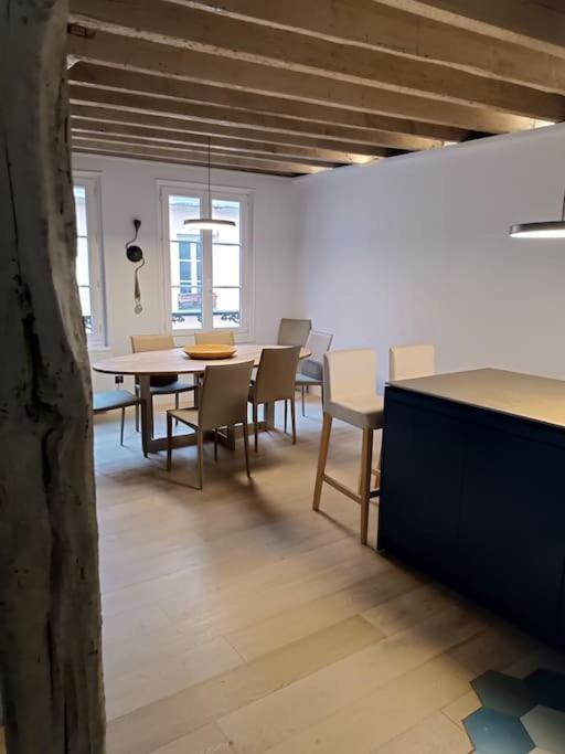 Triplex Hypercentre Avec Parking Apartment Rouen