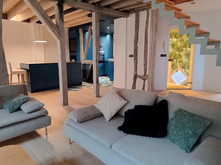 Triplex Hypercentre Avec Parking * Rouen